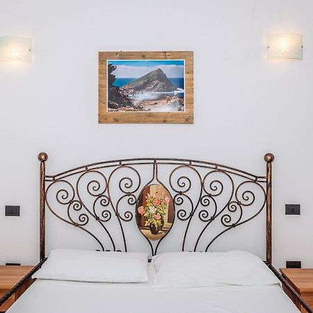Casa Vacanze Maestrale - By Faendho Porto Torres Eksteriør bilde