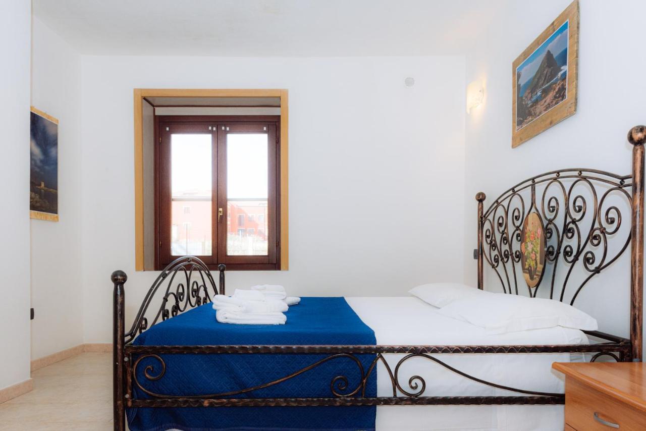 Casa Vacanze Maestrale - By Faendho Porto Torres Eksteriør bilde